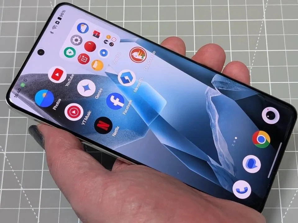 30分钟首销10万台，24GB+1TB+2K屏，国补后可以“闭眼入”的手机