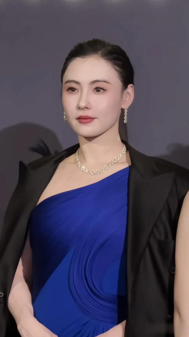五官精致，美到骨子里的女人，中国最美张柏芝