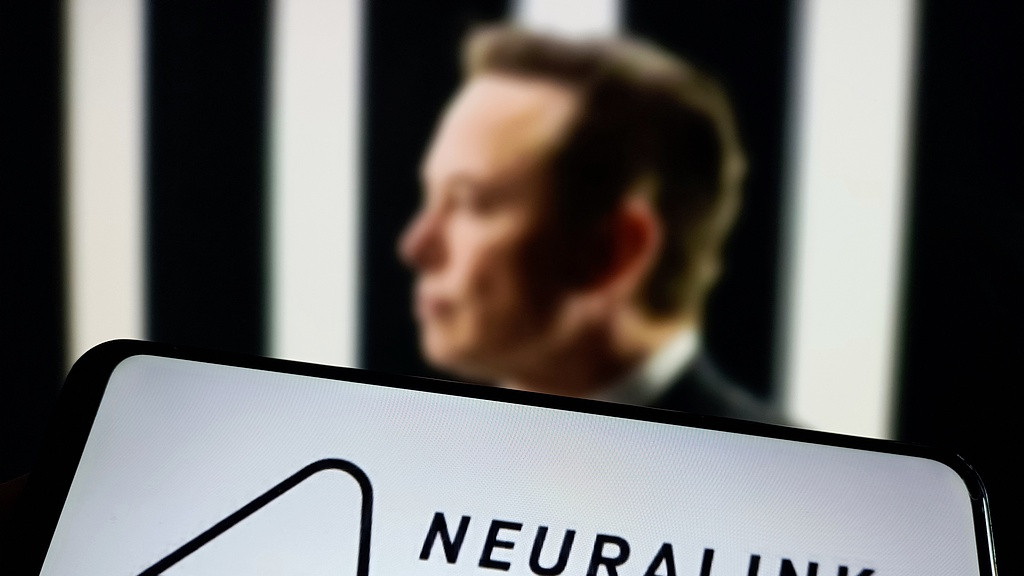 馬斯克2026量產腦機接口！中國何時誕生同類硬核創新？