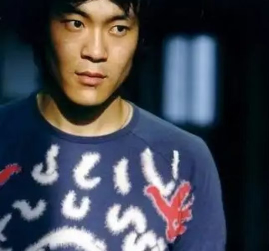 已经是影帝的他,最不后悔的事,就是娶了大他五岁的老婆