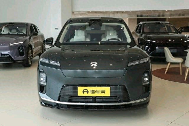 冬天的南方,才更懂ES8的好,春节开它回家,安心感直接拉满