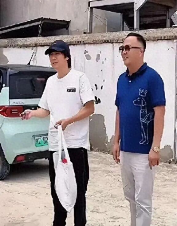 连登14次春晚的歌坛巨星，56岁家产被拍卖，被爆料“住进”养老院