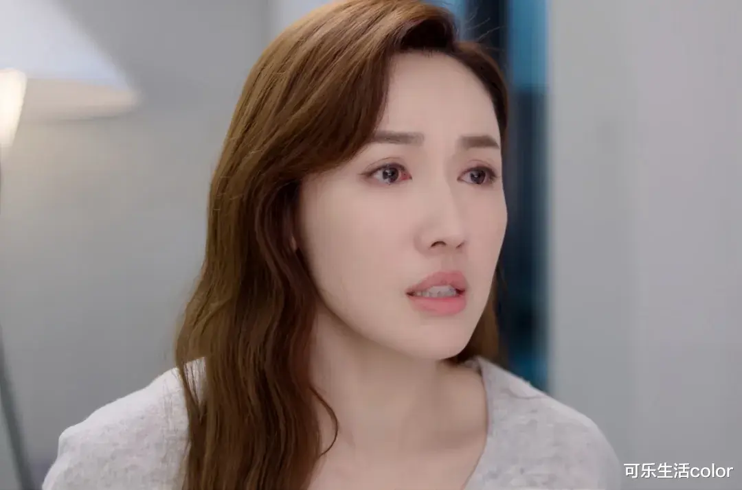 李施嬅最终“复合”被大赞!现实同“张家妍”人生高度重合,被“虐”过程惹人心痛