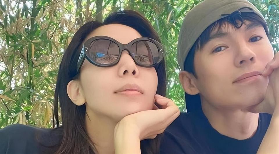 以为离婚了，他俩居然悄悄二胎了！网友：内娱找不出第二对