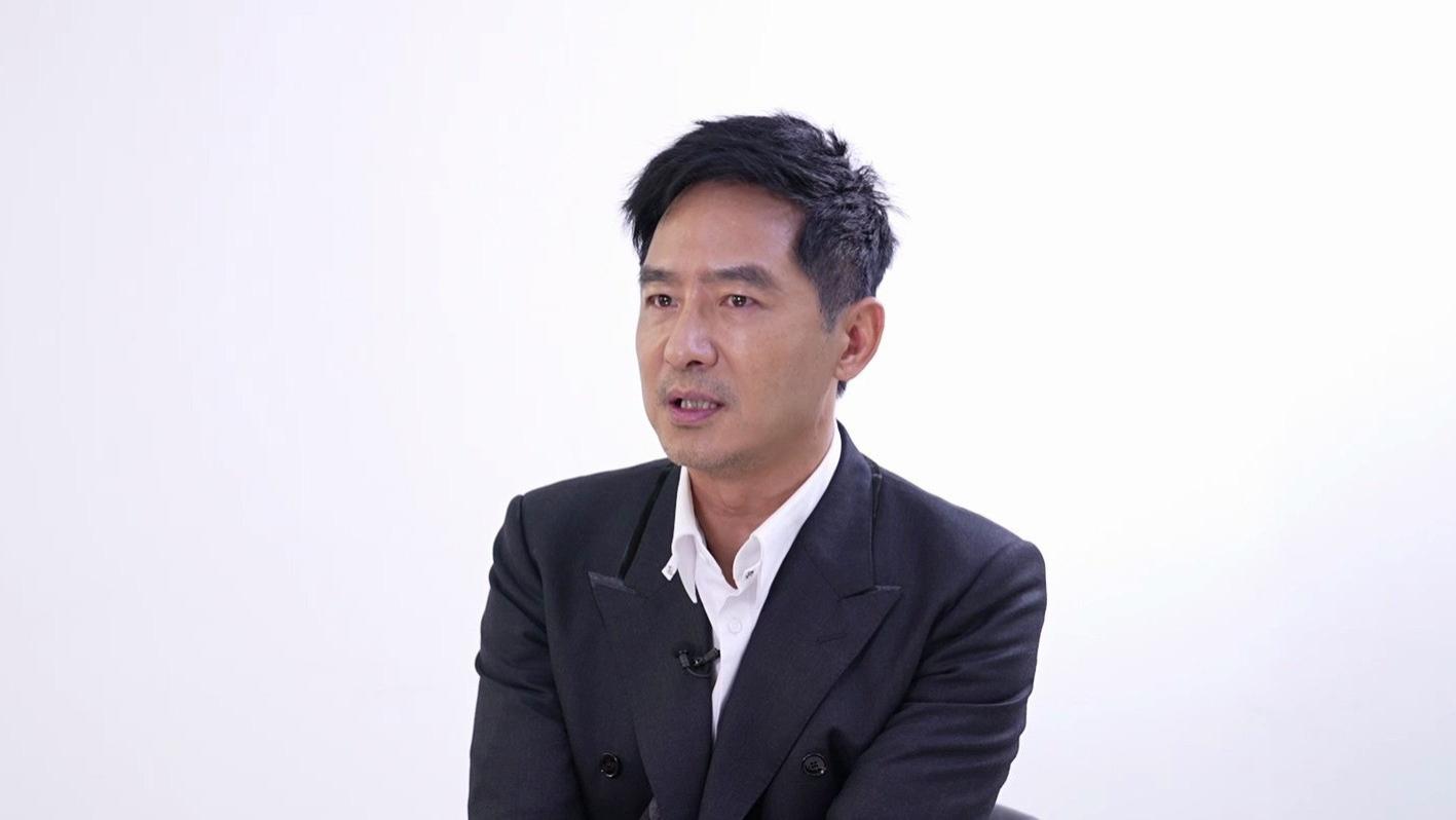 长的普、没名气、没钱，却让顶级美人痴迷18年，他到底有啥魅力？