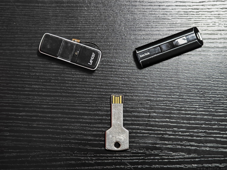 英睿达X10评测：精巧、极速，难得的原厂pSSD