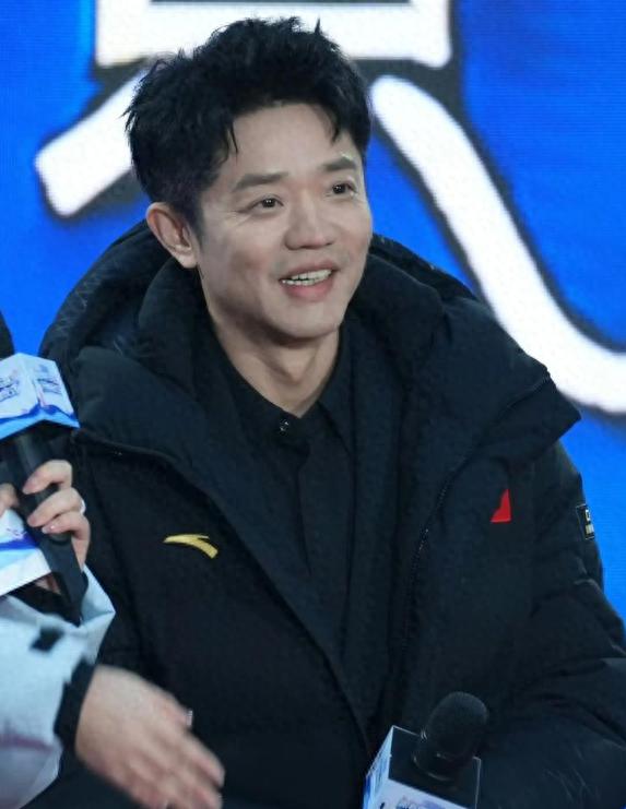 “手表风波”6月后，曾毅传来新消息，终究步入了李易峰后尘