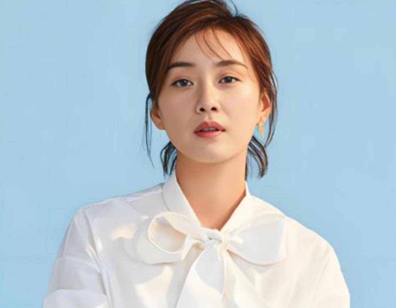 女演员与他同居5年,将美好的年华都给了他,他却选择和闺蜜结婚