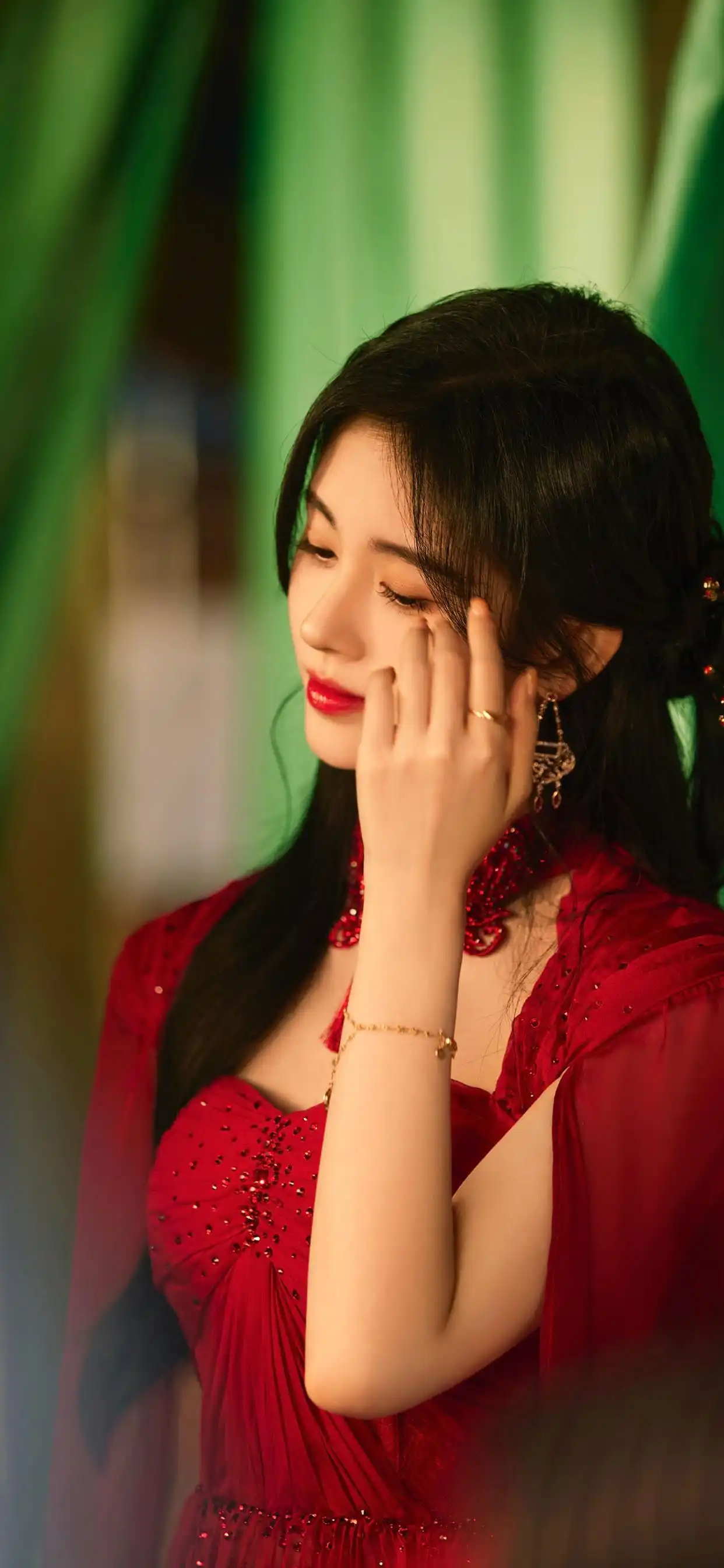 鞠婧祎:美女就该用来当壁纸