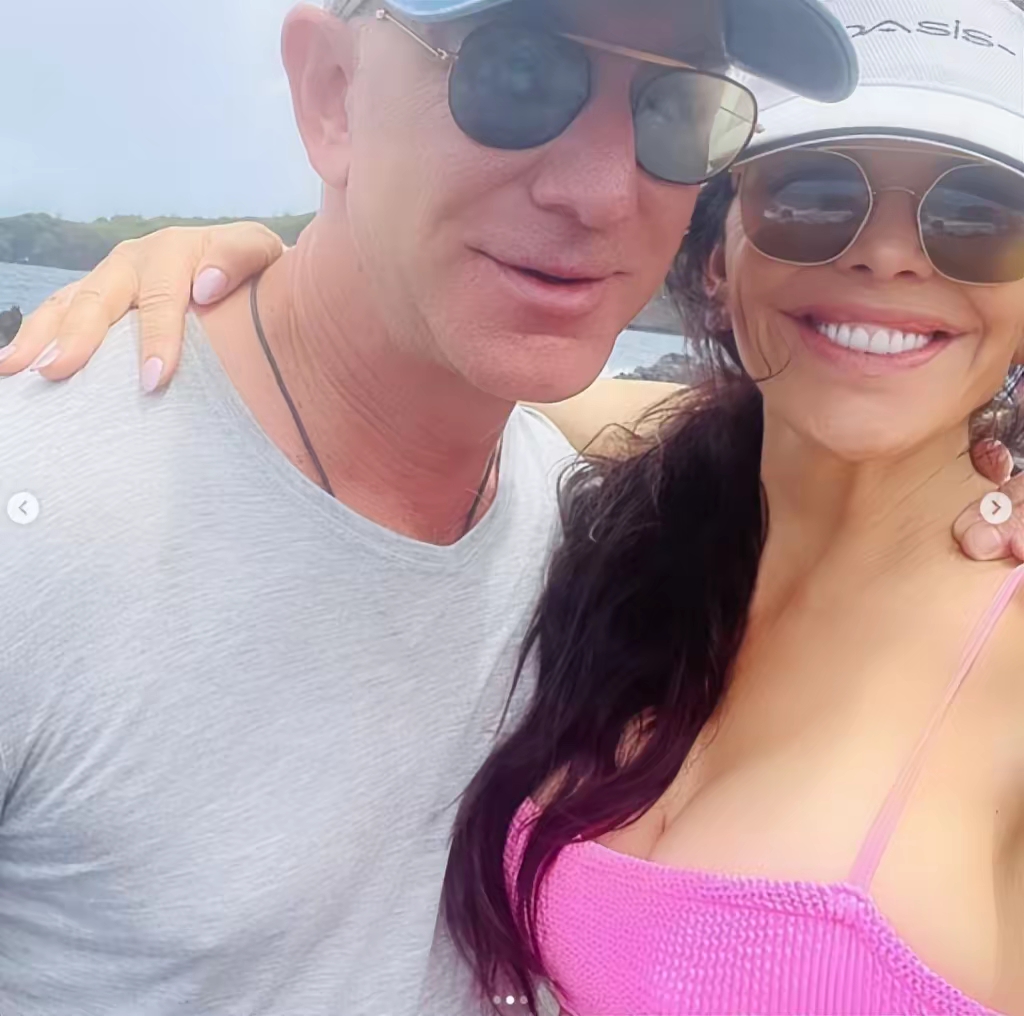 桑切斯又添新造型，与超模肯豆和金小妹合影，曝光五短身材萝卜腿