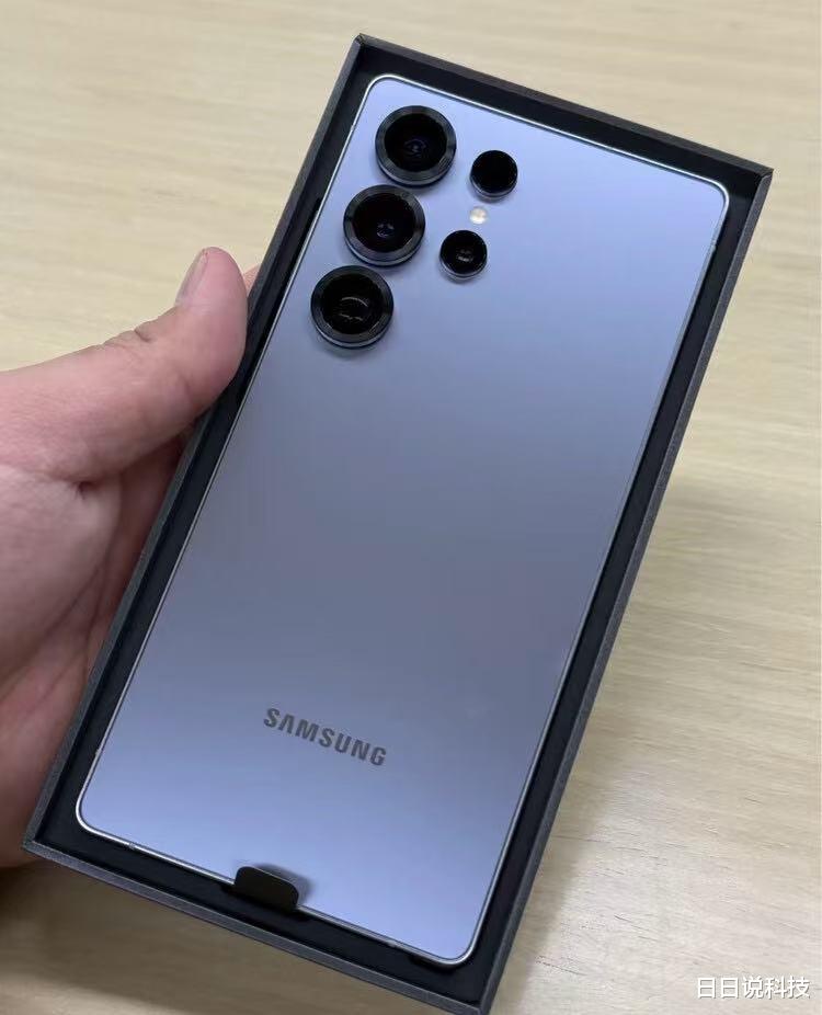 安卓機皇史無前例“大跳水”，16GB+1TB版跌價3301元，鈦金屬+2K屏