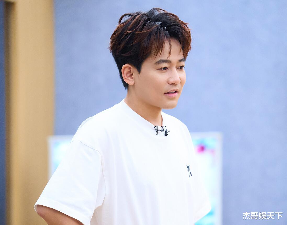 苏醒和张智霖这一跪，让《披哥5》彻底被打脸