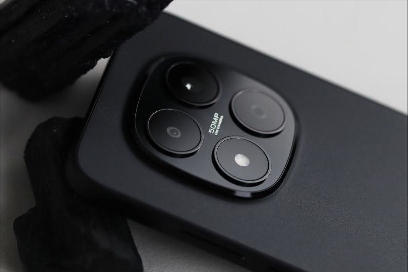 紅米誠意倍增，龍晶玻璃+3840HZ+7000mAh，國補售價更親民了