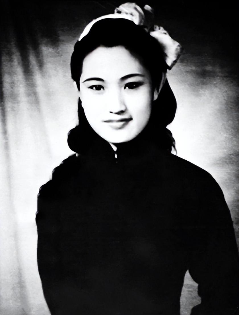 孙道临回忆往事：母亲受惊吓而死，他被演员梁波罗伤害