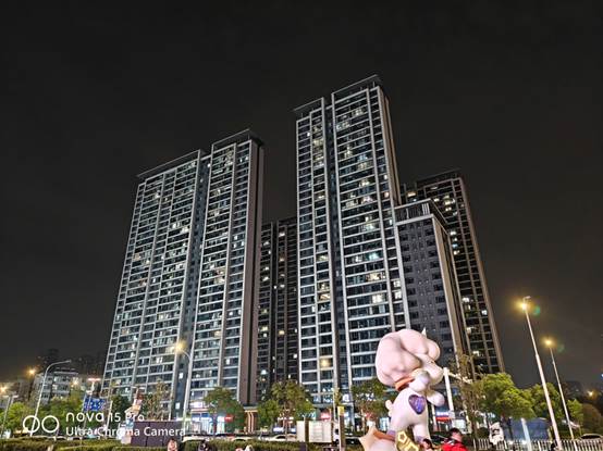 華為nova 15 Pro深度評測：中端市場的全能選手 顏值與實力兼備