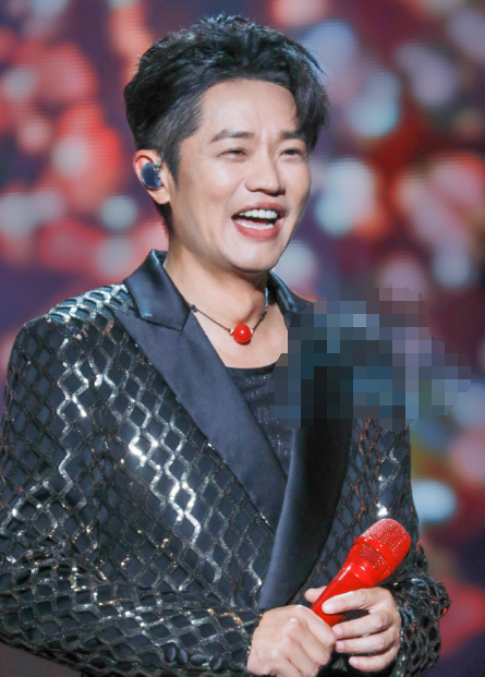 一波未平一波又起！手表事件没完，曾毅再迎坏消息，凤凰传奇悬了