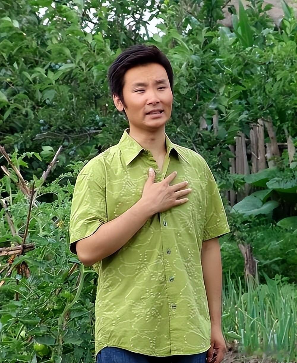 著名歌唱家刘和刚，娶小10岁高颜值娇妻，48岁儿女双全成人生赢家