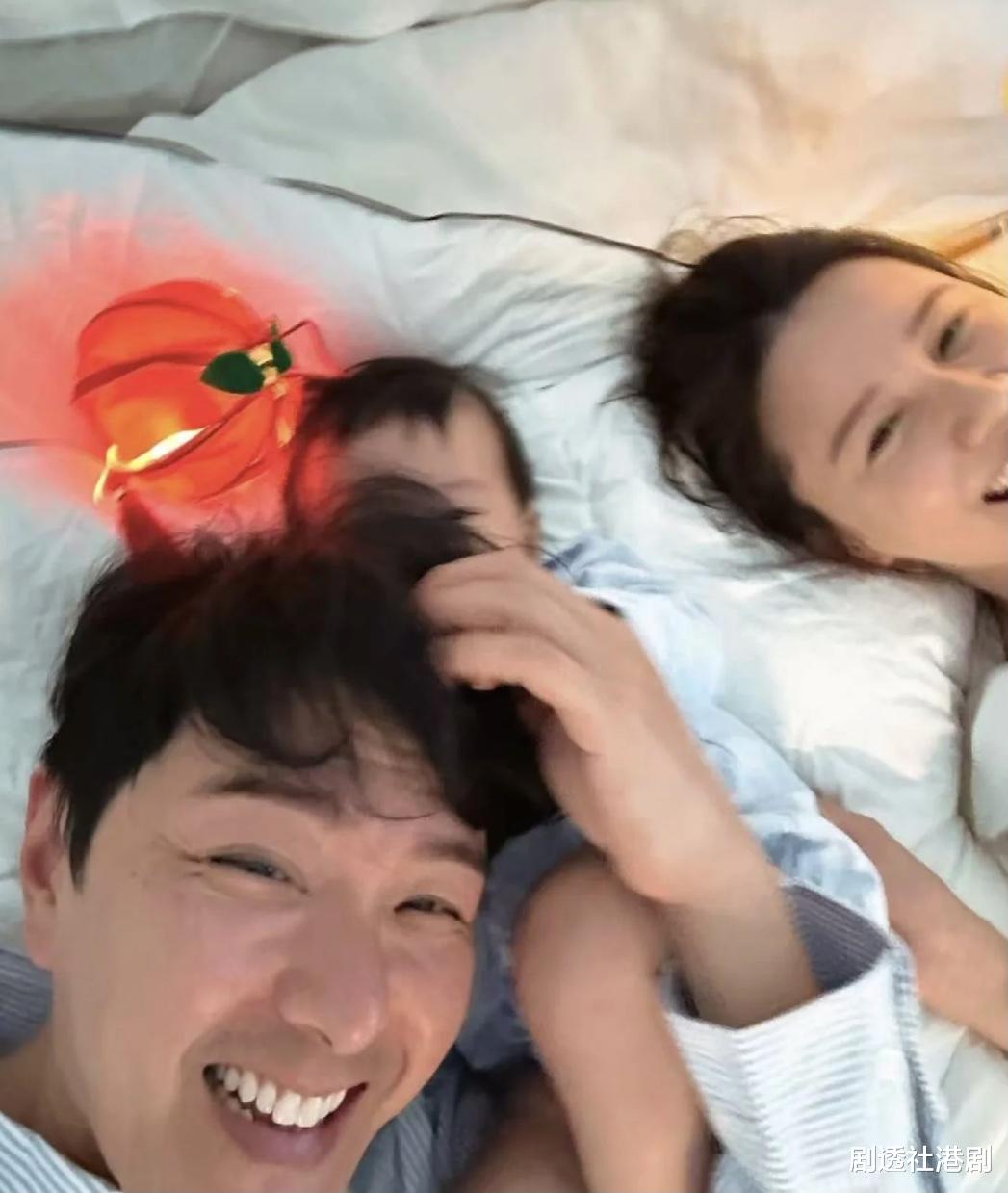 TVB恩爱夫妇晒幸福！首次一家三口过中秋，女方因心疼老公急复出