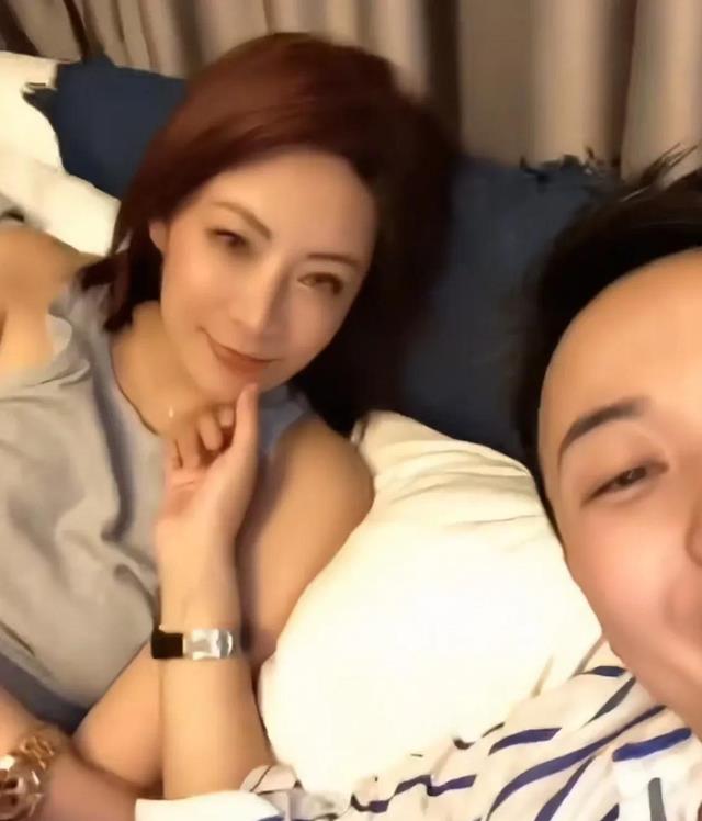 以为是女强人没想到喜欢女的!叶海洋女友官宣,大量照片做证据