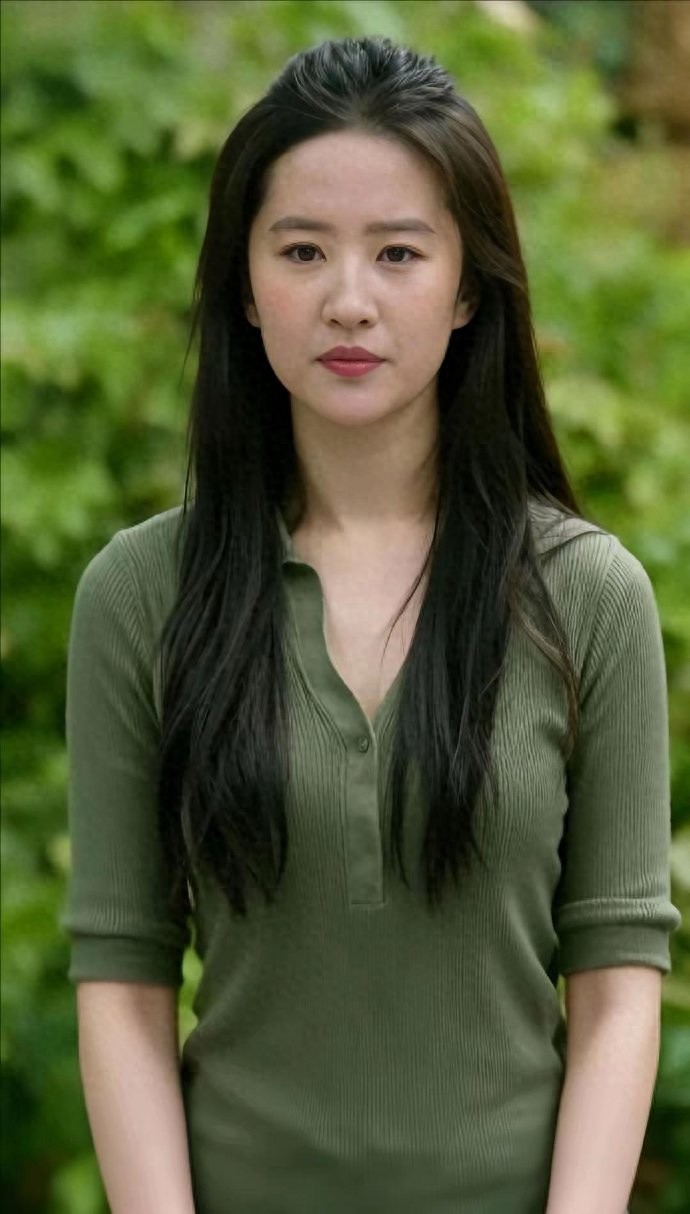 刘亦菲素颜的巅峰时刻来了！清清爽爽无修饰，又素又美自带灵气