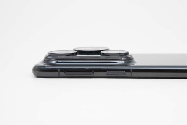 80%僅需37分鐘！華為Pura 80 Pro+無線充電評測