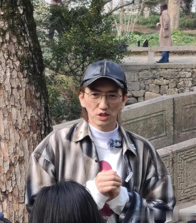 58岁林志炫近照曝光！面容苍老瘦到脱相，脸部胶原蛋白流失太沧桑