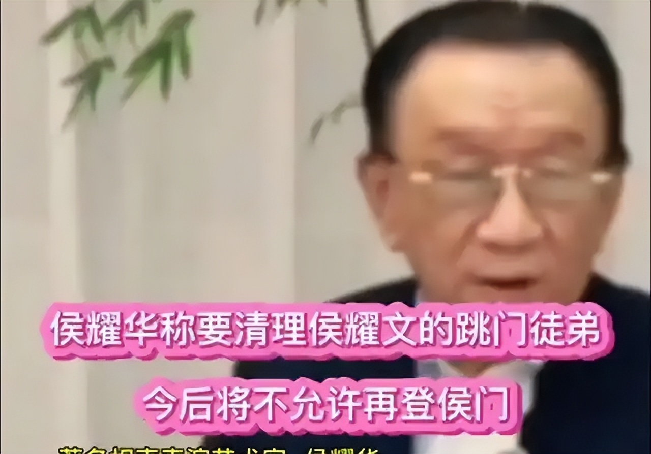 79岁侯耀华晚年凄凉!独居北京无保姆照料,家里脏乱差环境寒酸