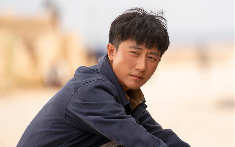 分手13年，40岁黄轩高调官宣喜讯，早已成为李倩高攀不起的存在