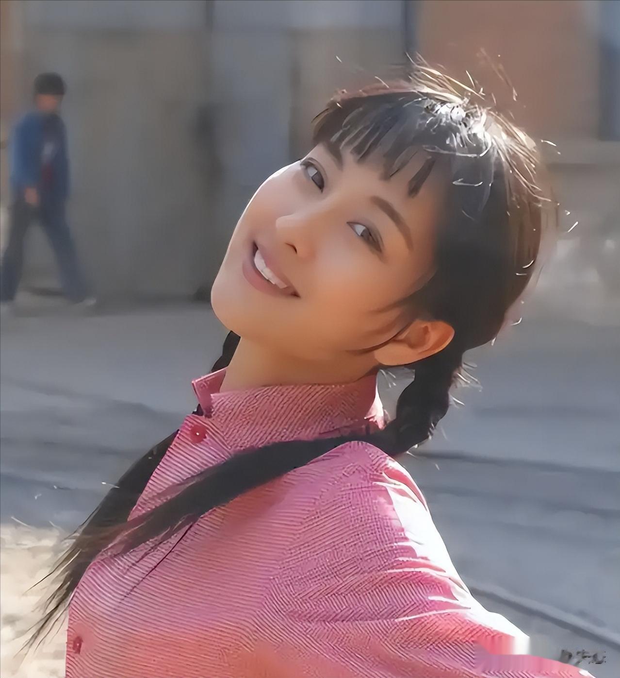 被黑人驮在肩上,和孔令辉同居11年的马苏,现如今终于传来喜讯