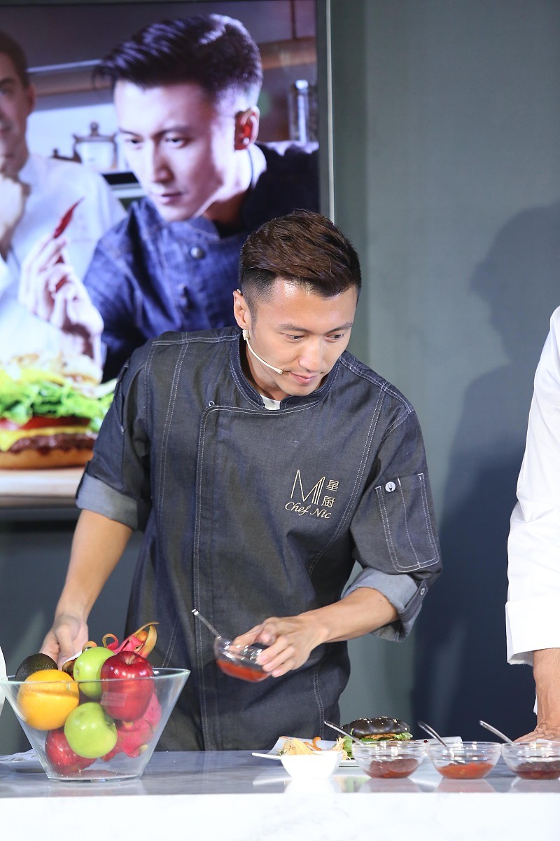 谢霆锋的“锋味派”，幕后大老板是劣迹艺人，看完你还会买吗?