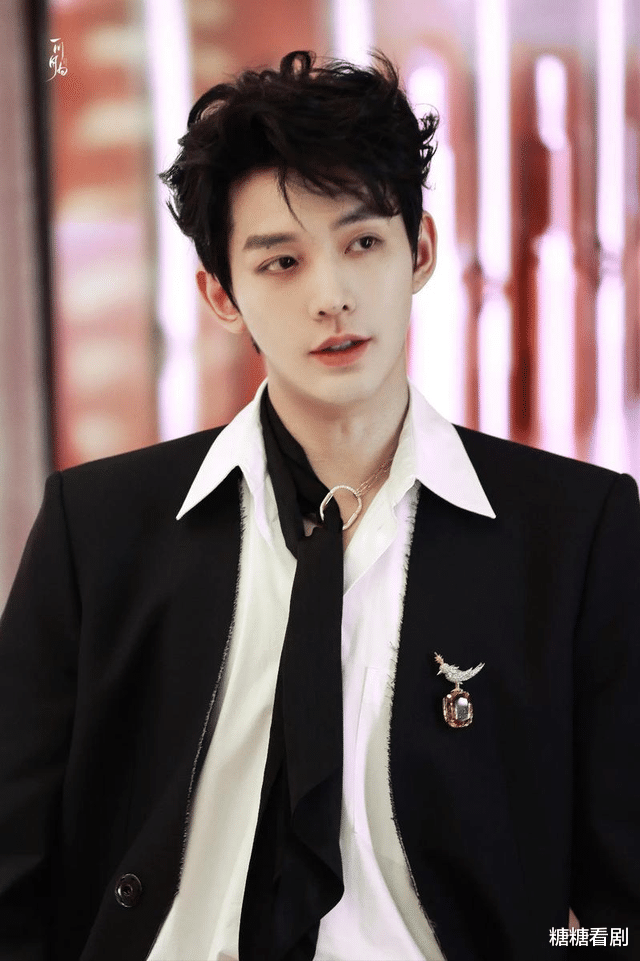 八大男演员2025待爆预测:谁能上位,谁会掉队,请大家拭目以待