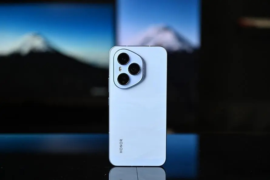 榮耀不講武德，2億像素+7200mAh+IP69防水，國補后可以“放心買”