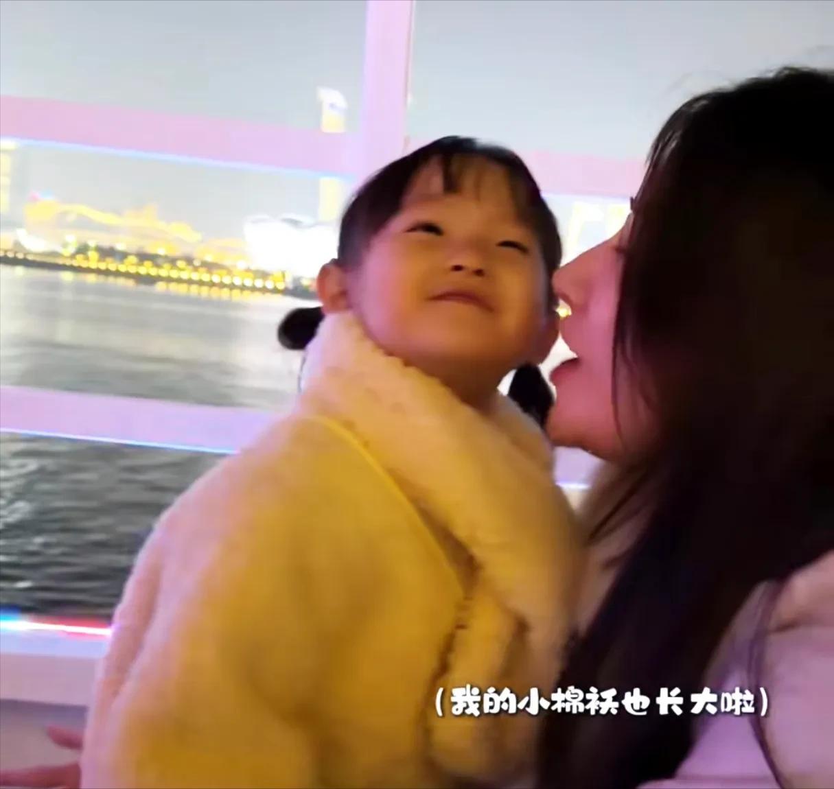 黄一鸣成功让女儿“上位”，为自己制造流量！王思聪应该出手了！