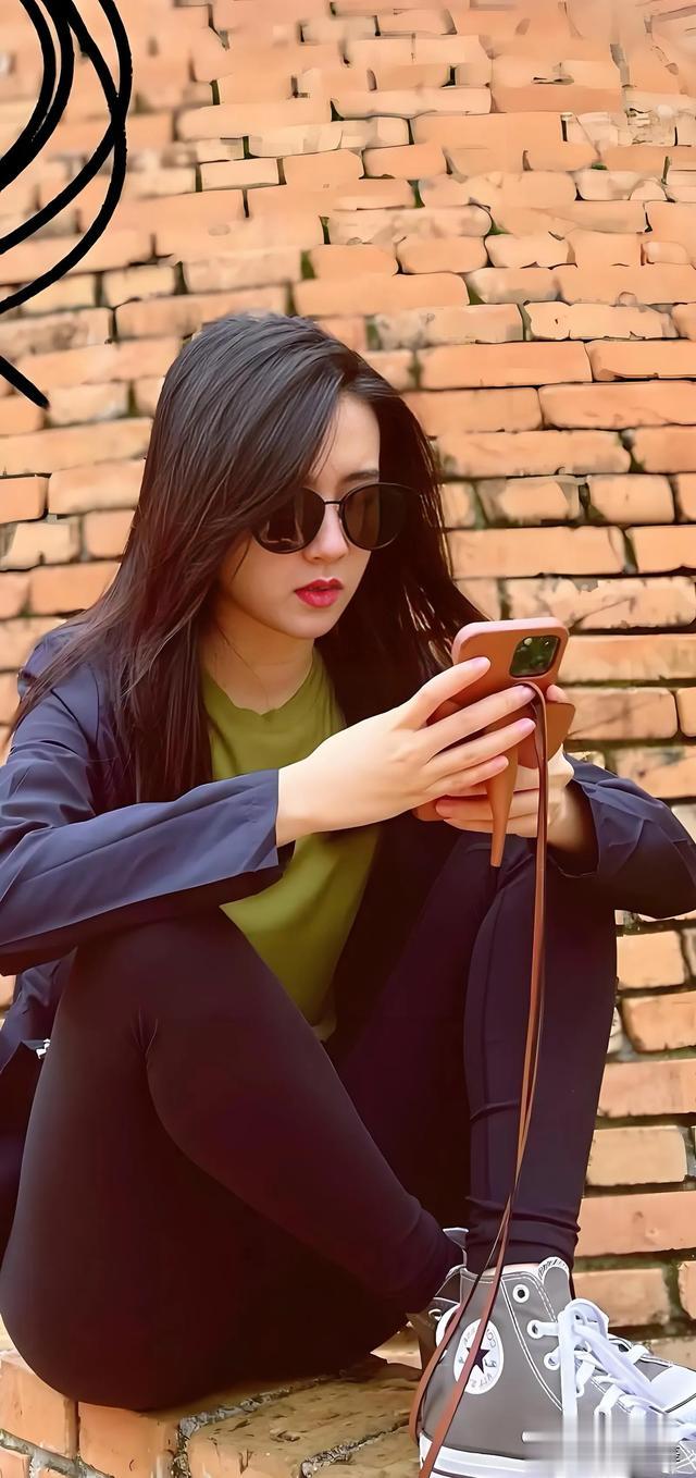 探秘小众冷门女星——许龄月