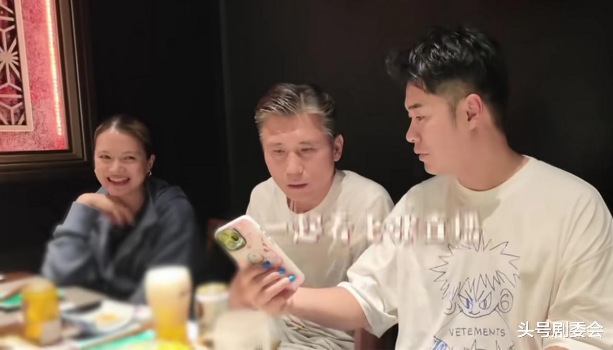 50岁李乃文没想到，老婆罕见曝光后，他和颜丙燕18年绯闻不攻自破