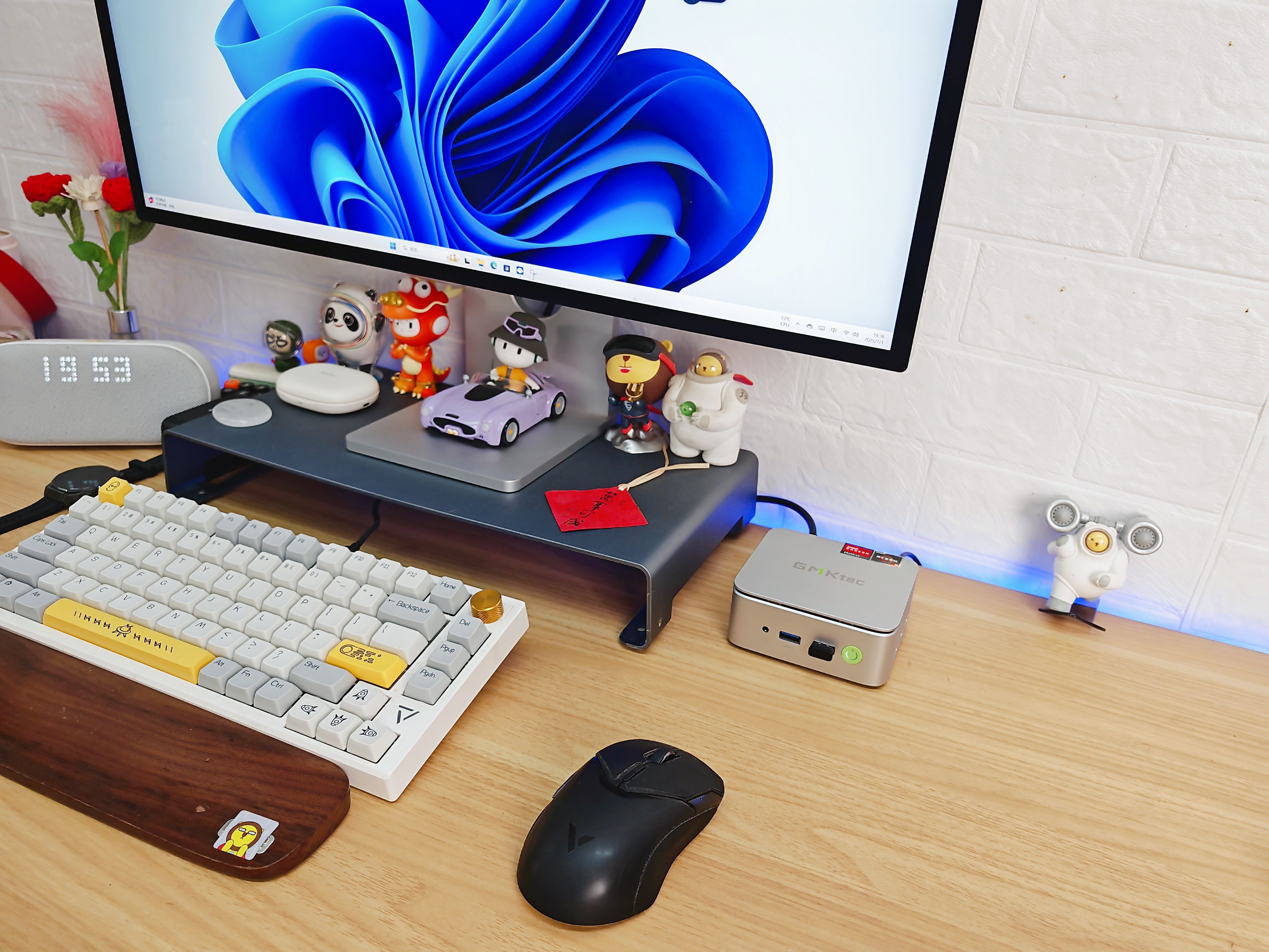 迷你主機設計太卷，巴掌大機身，性能還很炸裂，極摩客G10評測