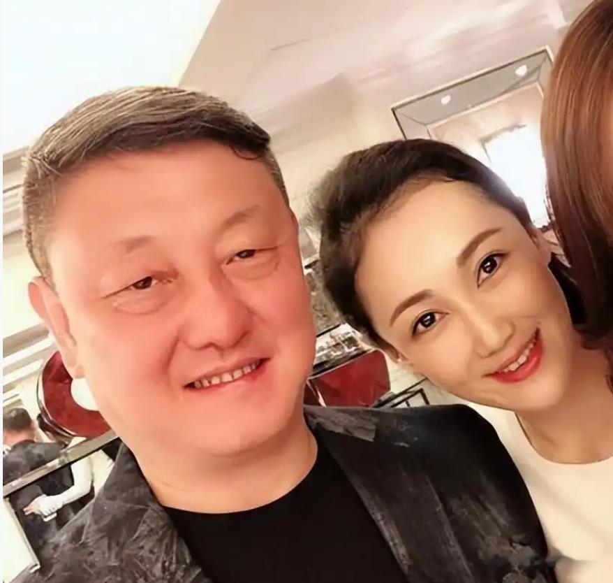 韩磊老婆疑发声!控诉他出轨多人还有私生子,补税5000万不肯离婚