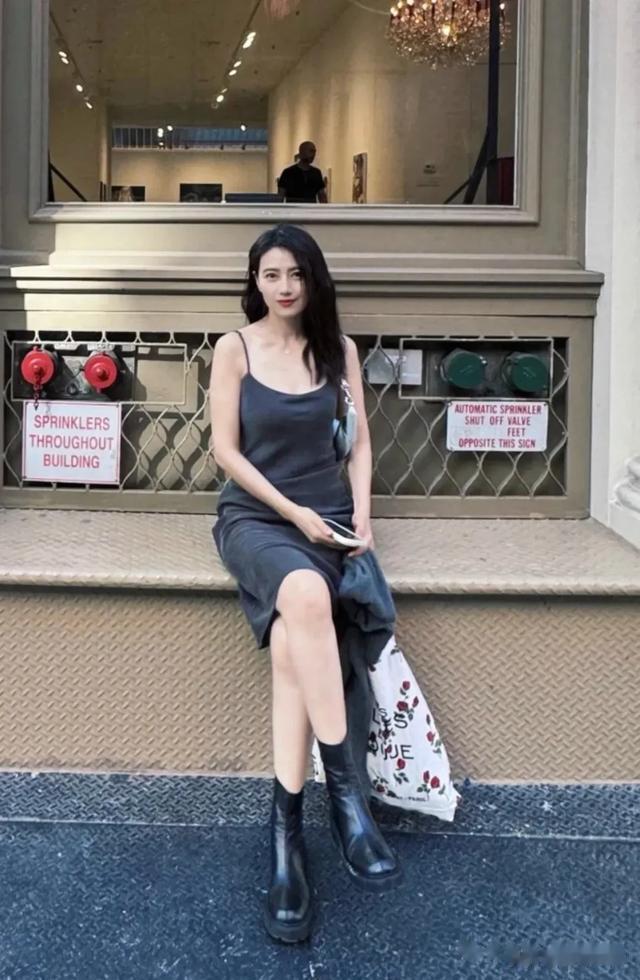 高圆圆｜二十张美图，教你夏日清凉穿搭！