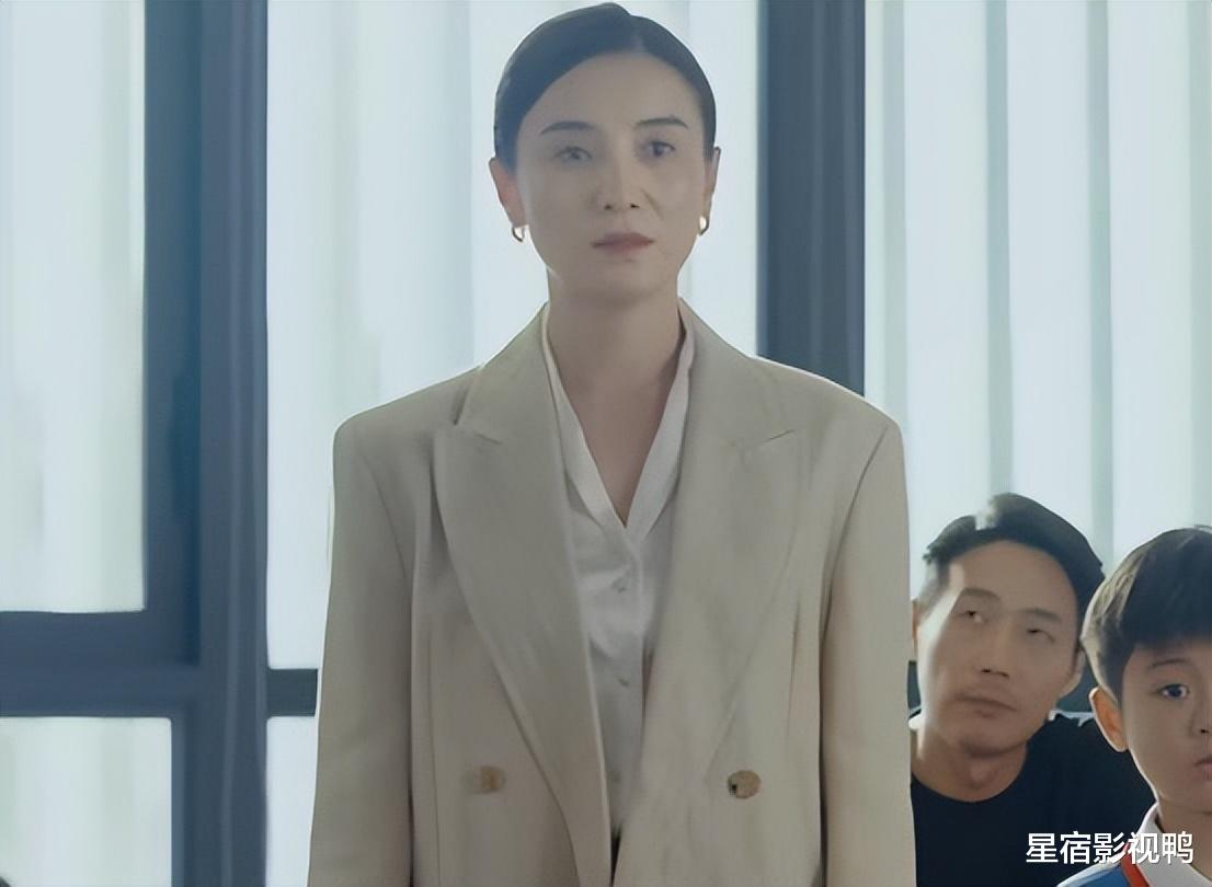 胡歌宋佳张颂文领衔,新闻联播力挺,当初《狂飙》都没这么嚣张