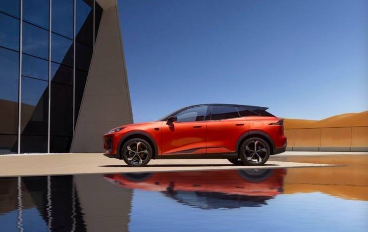 同级最聪明？全新深蓝S07上市、全系标配华为乾崑