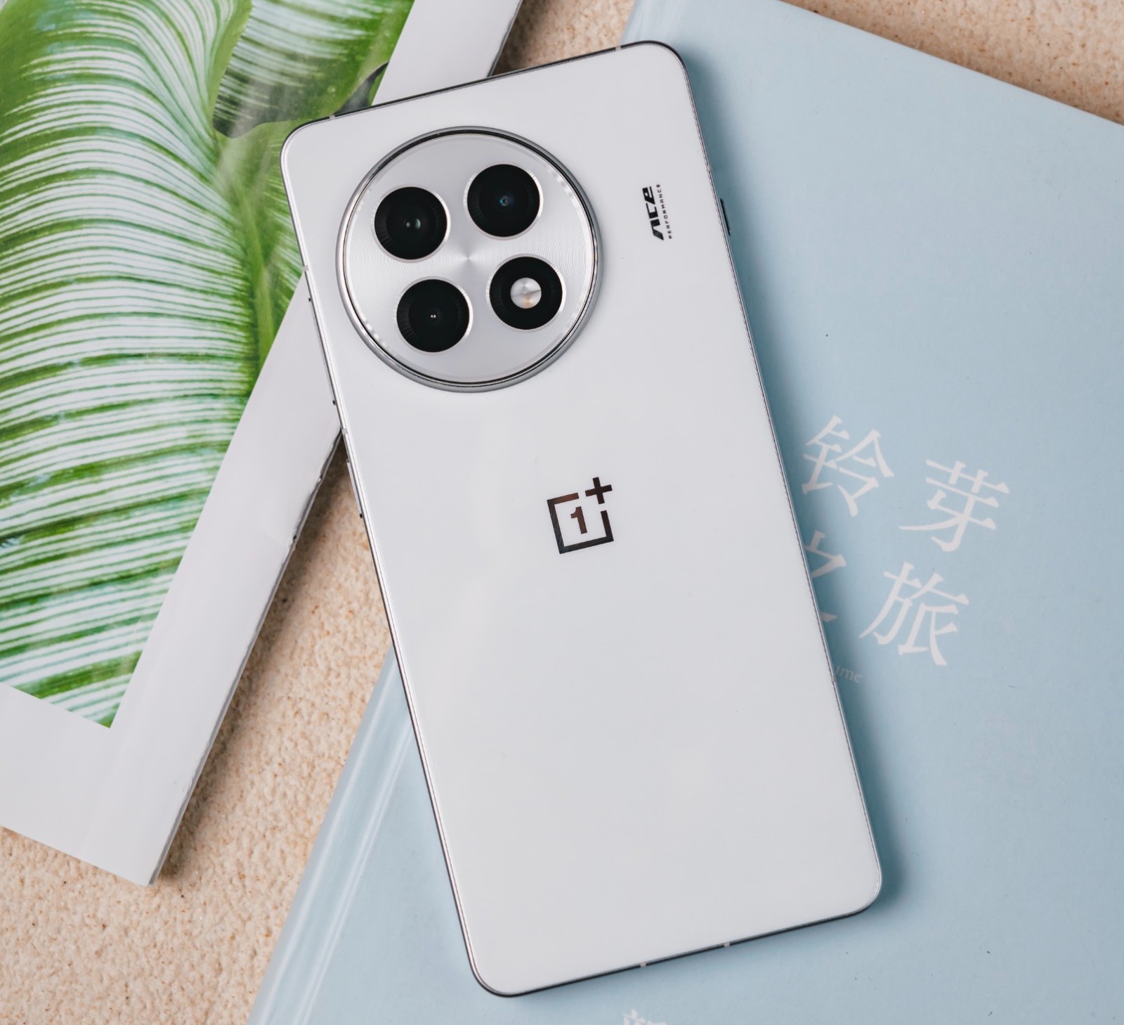 从3399元跌至2294元,骁龙8至尊版旗舰大跳水,6100mAh+金属中框