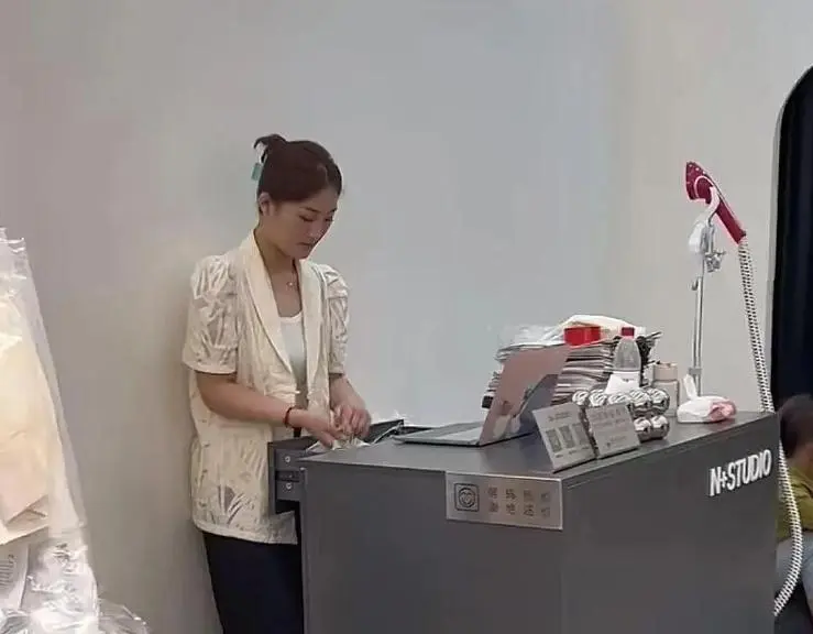 如果重来一次 我宁愿不认识你，离婚四年陈亚男再次发声