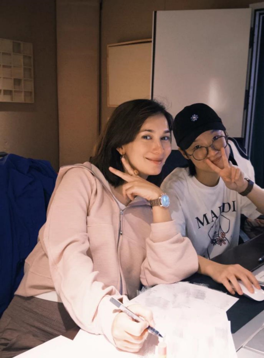 卢靖姗晒假期日常,一身运动装扮大肚子不见了,网友:生完了吗?