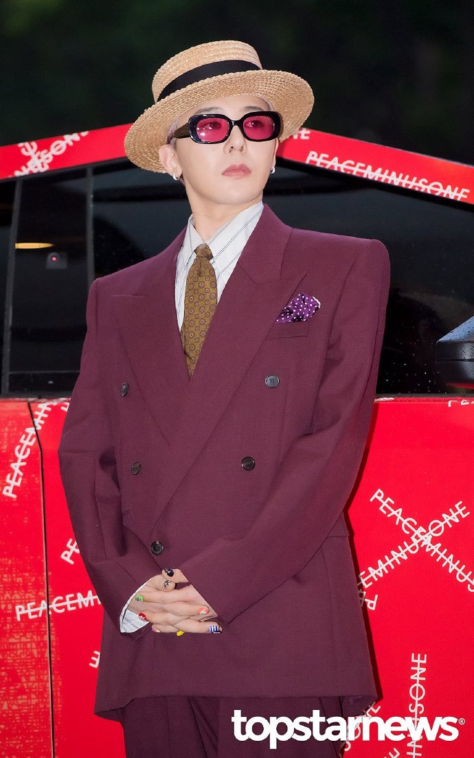 权志龙出席活动迟到40分钟,韩媒:他很少准时抵达现场