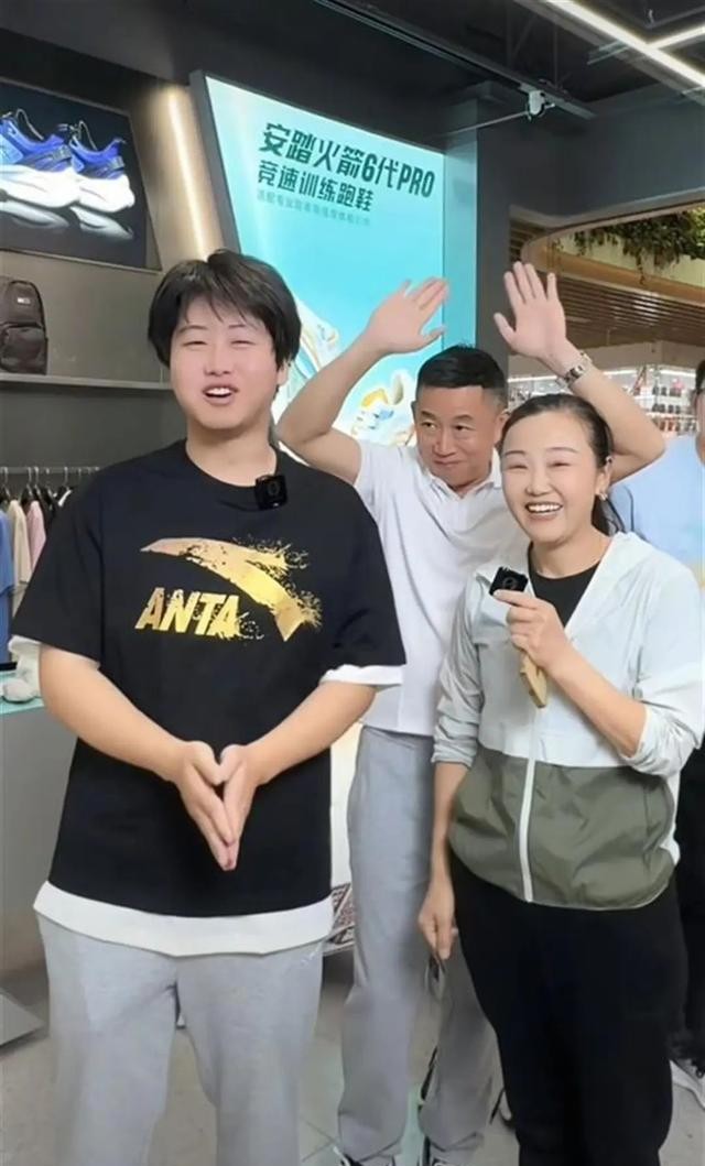 这一次，急于变现的解清帅终究是败光了路人缘，也给谢岳提了个醒