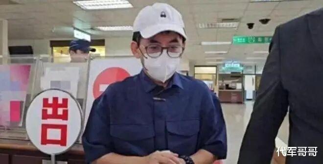 黄子佼承认与孟耿如已经离婚,须负担女儿抚养费,请求法官轻判