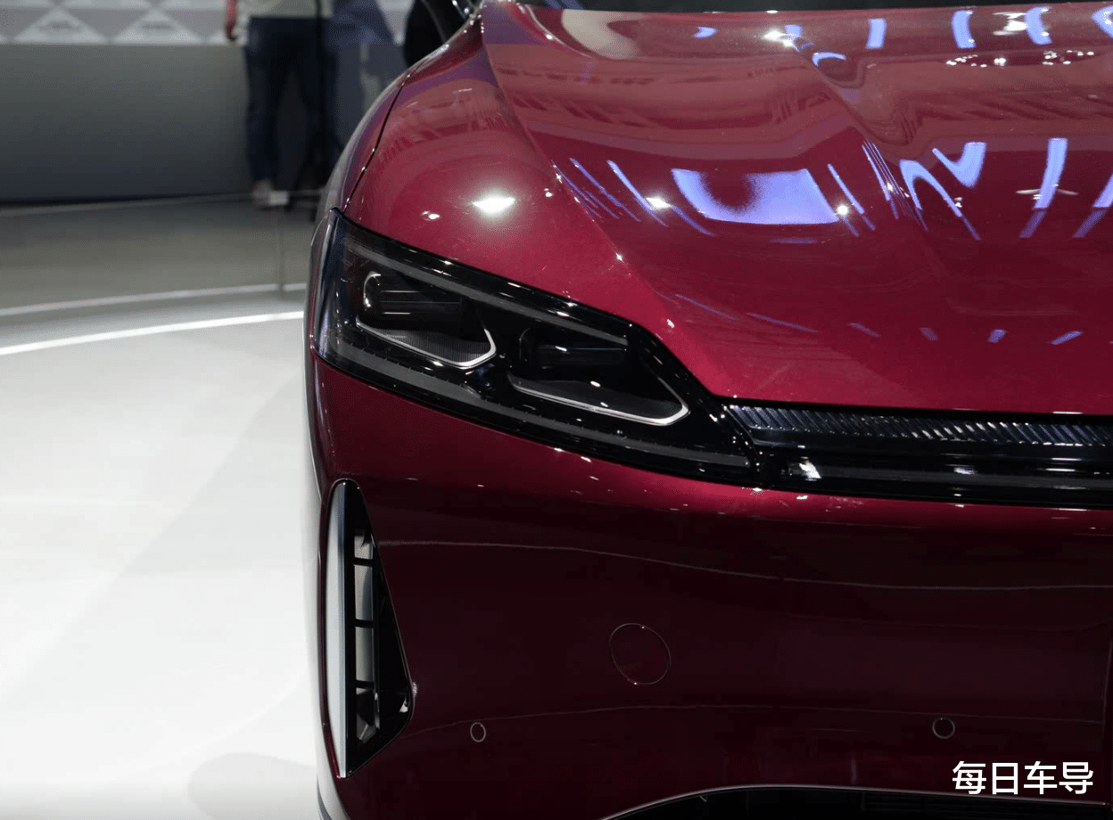 综合续航超2000km，拥有行政级豪华座舱，奇瑞风云A9L值得选吗？