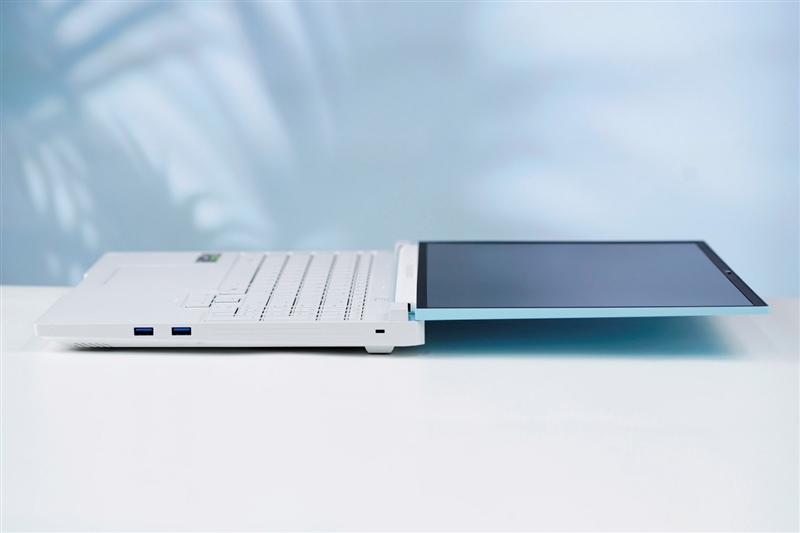 雷神獵刃S評測：萬元游戲本性能出色 長江存儲PC411 SSD寶刀不老