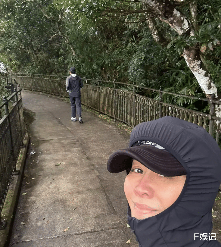 梁朝伟刘嘉玲一起爬山跑步享受相处时光 两人婚后一直低调度过