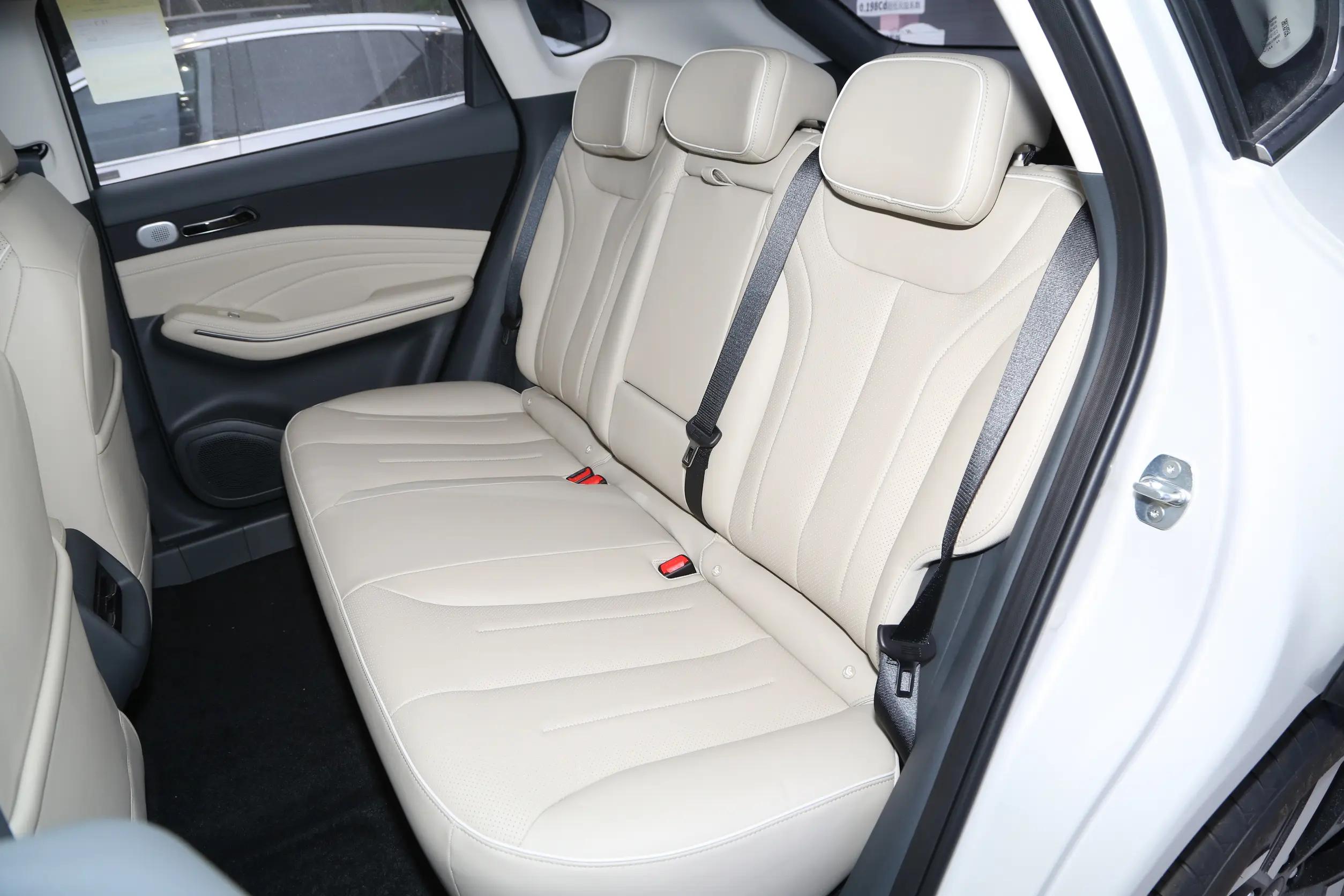 多项配置升级,2026款宝骏云海定档7.15上市,搭纯电/插混动力